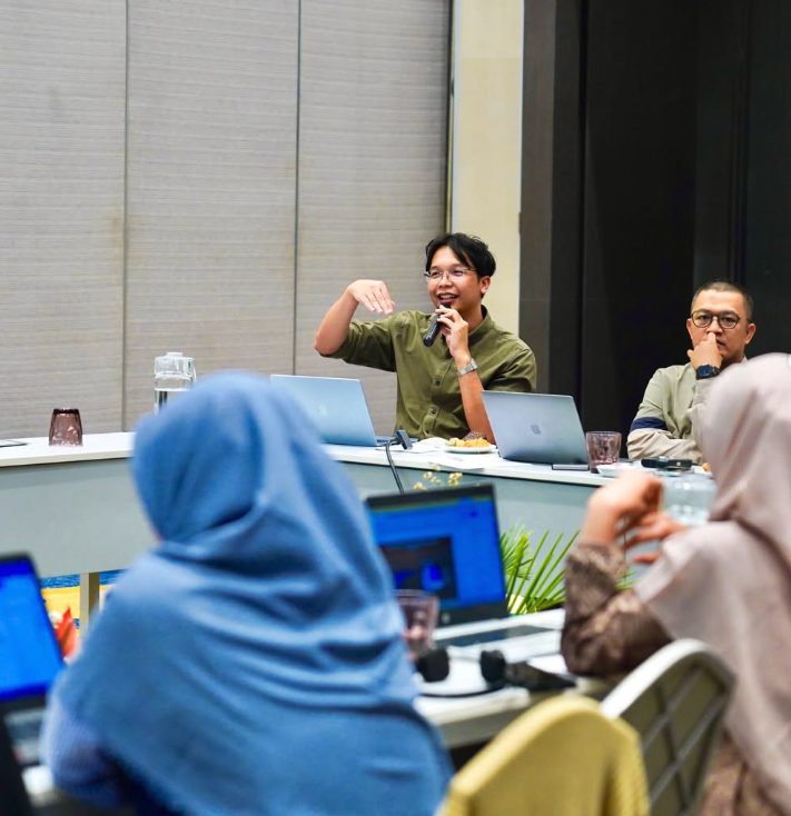 Adam presenting during the workshop